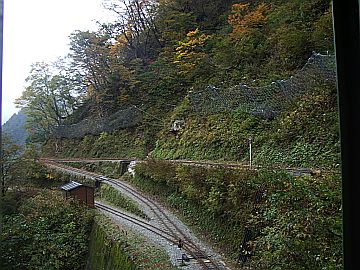 スイッチバックが織り成す情景